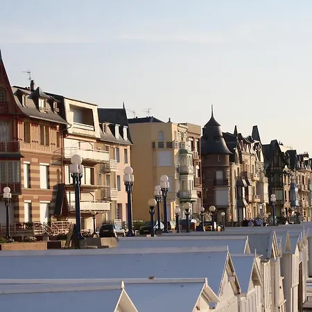 Aux Oiseaux بيت للعطل *