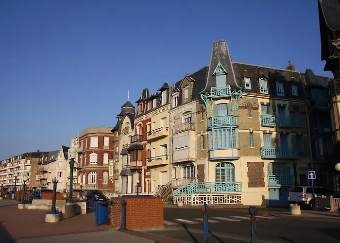 Holiday home Gites Aux Oiseaux